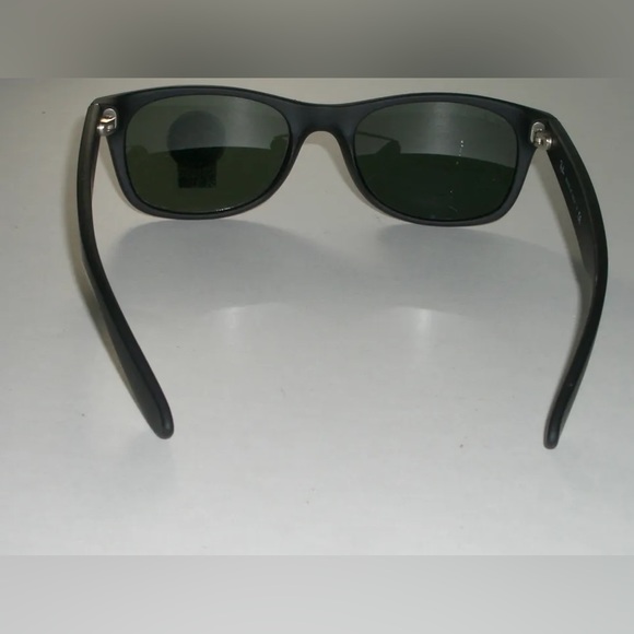 Ray-Ban Wayfarer RB2132 Unisex Sunglasses - Picture 5 of 6